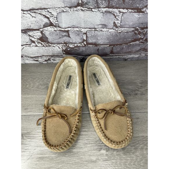 Minnetonka Cally Suede Faux Fur Lined Slip On Slippers Women Sz 10M US/41EU 4052 - Picture 1 of 16
